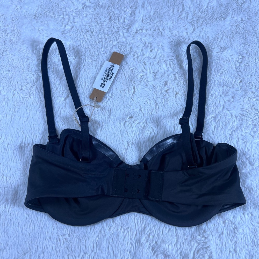 SKIMS Smoothing Intimates Strapless Bra Onyx Black Size 32C BA-BAN-2607 NEW